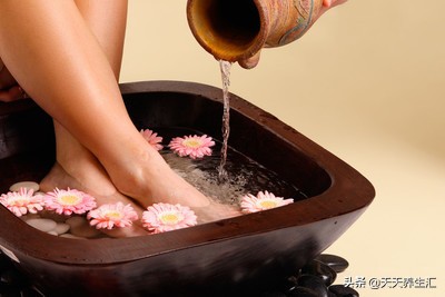 冻得直哆嗦还可以怎么表达,冻得直哆嗦下一句怎么接