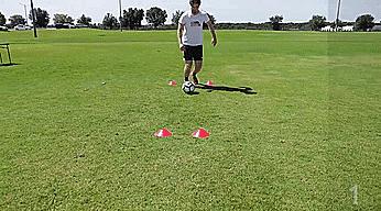 篮球过人训练方法,背身过人足球训练方法