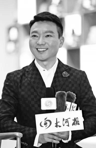 主播康辉抖音事件,康辉又回央视新闻联播了吗