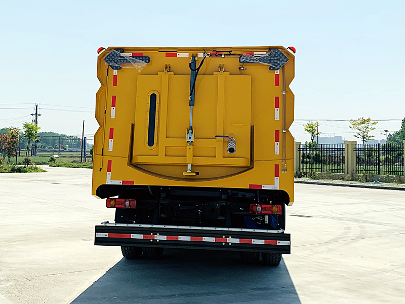 东风天锦道路扫地车,东风天锦环卫洗扫车构造