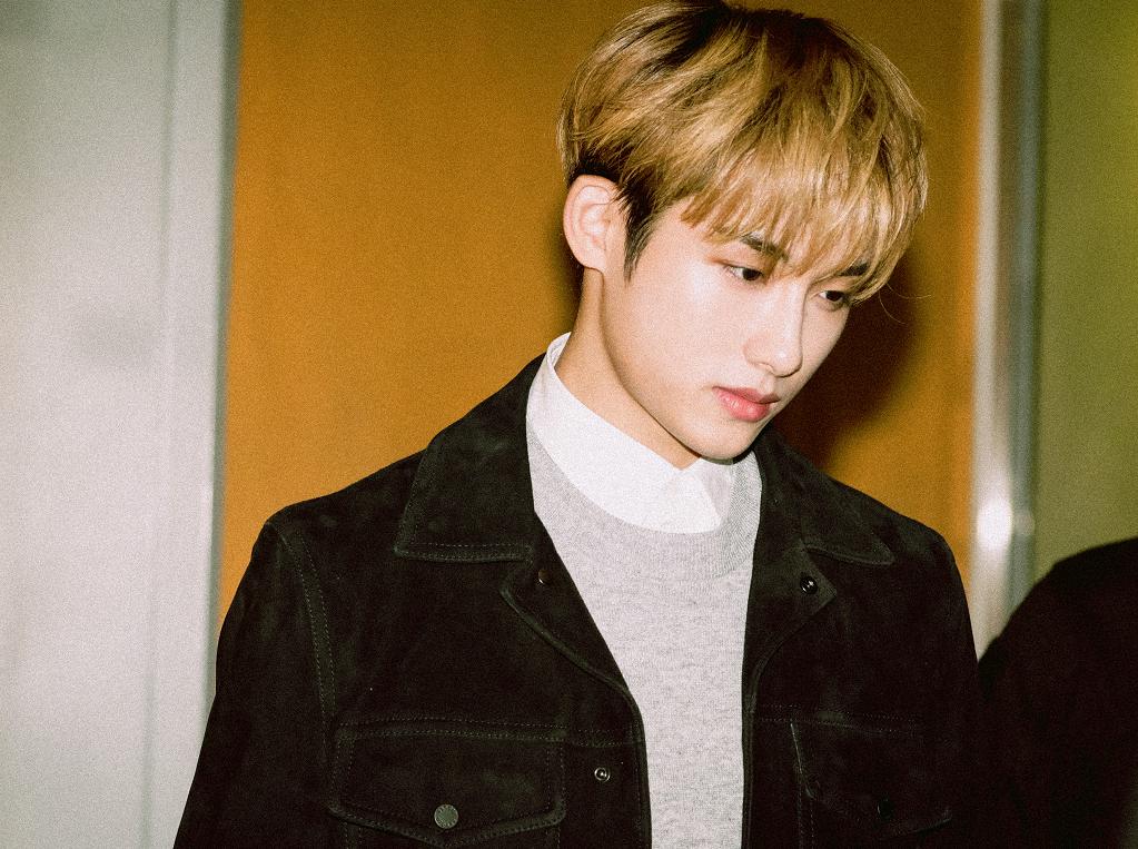 董思成中戏校服韩网,董思成中戏上课