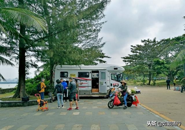 海口西金银广场到西秀海滩位置,海口离市区最近的海滩