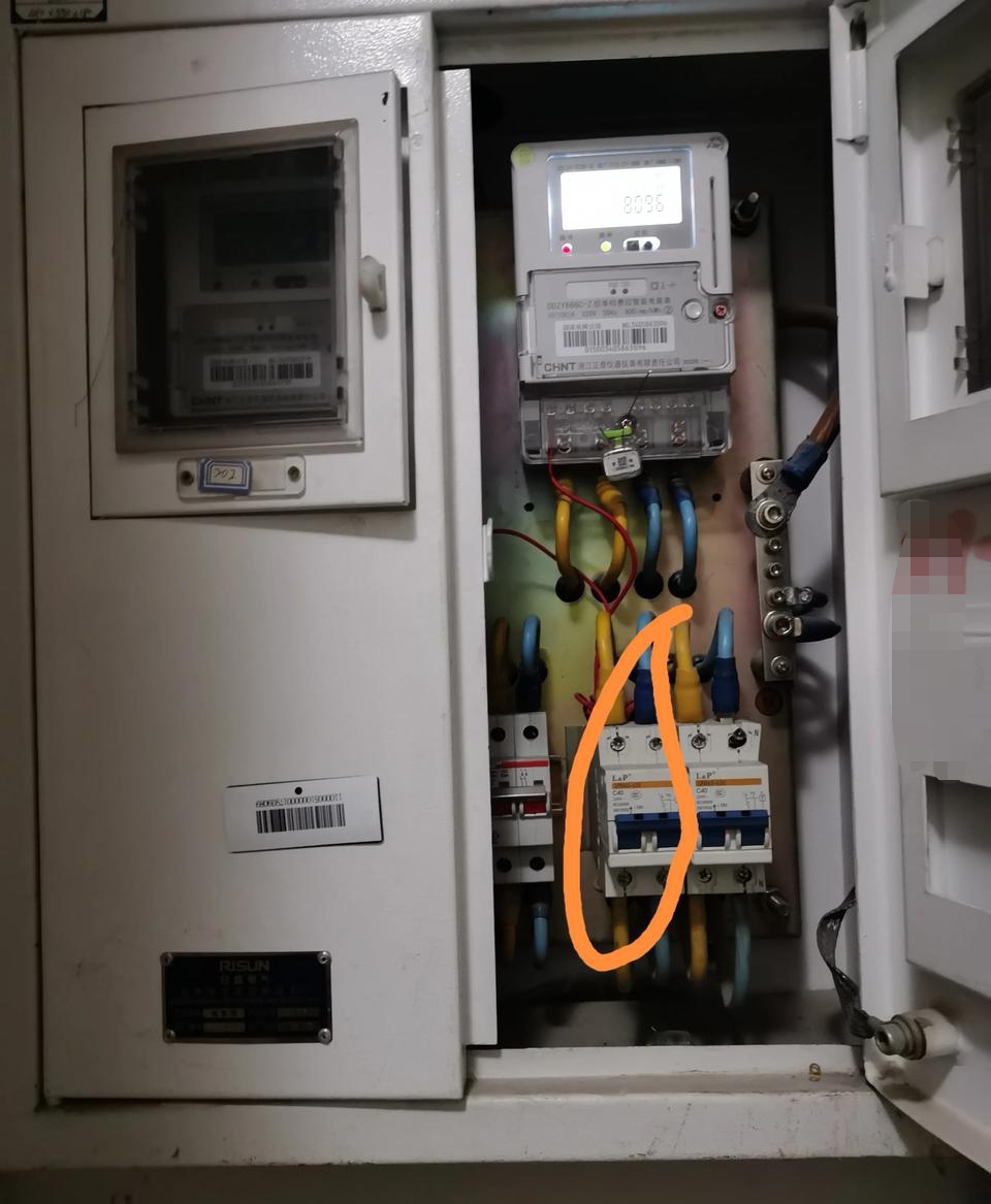 智能电表能正常用电却不用交电费,智能电表欠费停电了怎么办