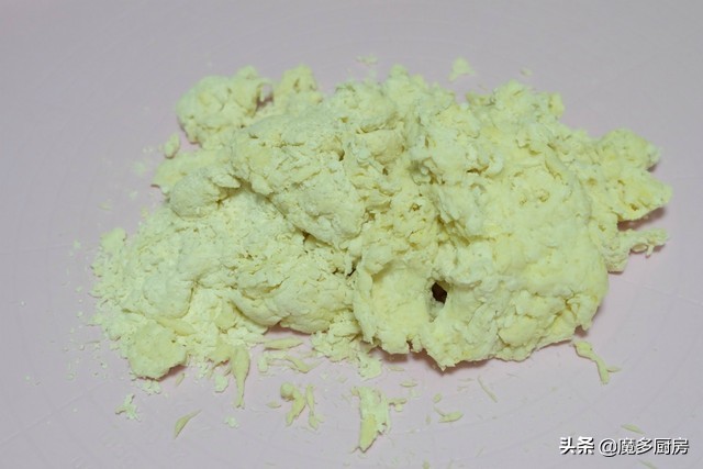 新手做面包用手揉面哪种方法简单,如何揉面发酵做面包