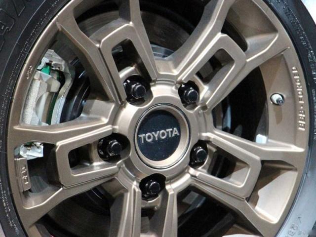 丰田兰德酷路泽2022款顶配版动力,深度体验最丐版的丰田兰德酷路泽