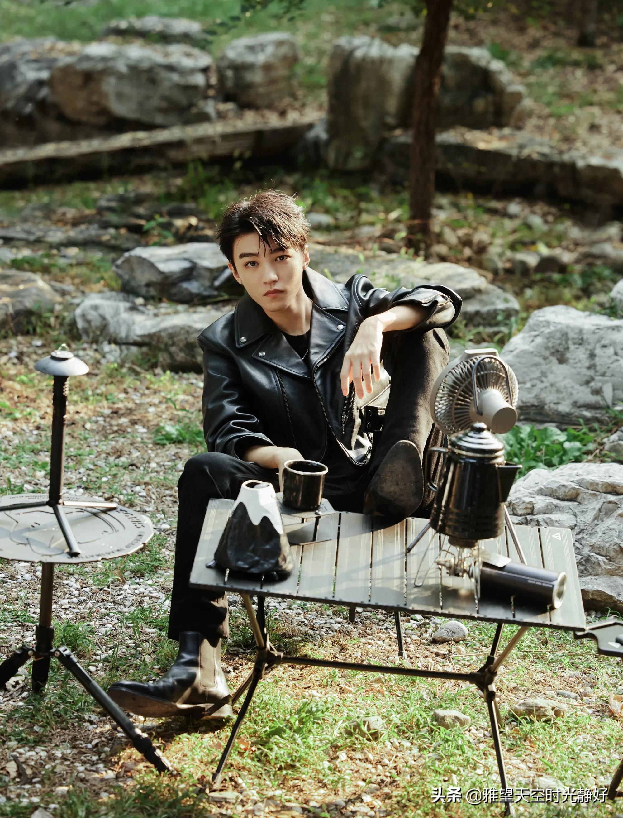 秋冬男星皮衣穿搭,男明星皮衣外套搭配