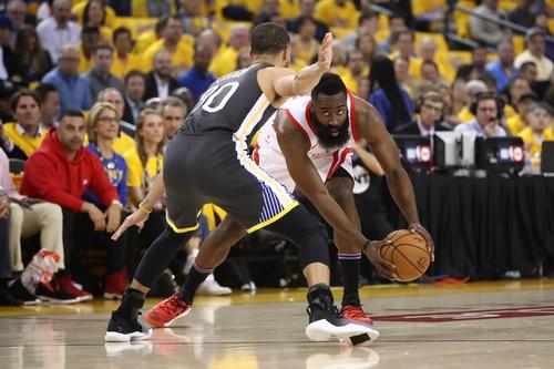 勇士队火箭队战术,勇士和火箭的跑轰战术