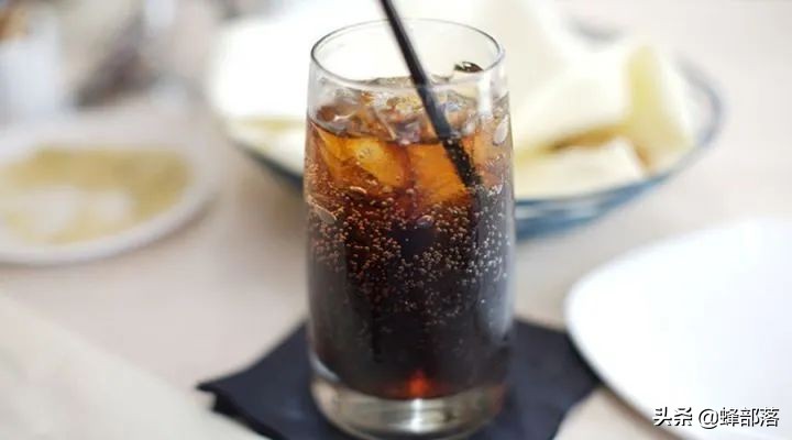 10年前3元,如今还是3元,万物上涨,为啥可乐不涨?3个原因