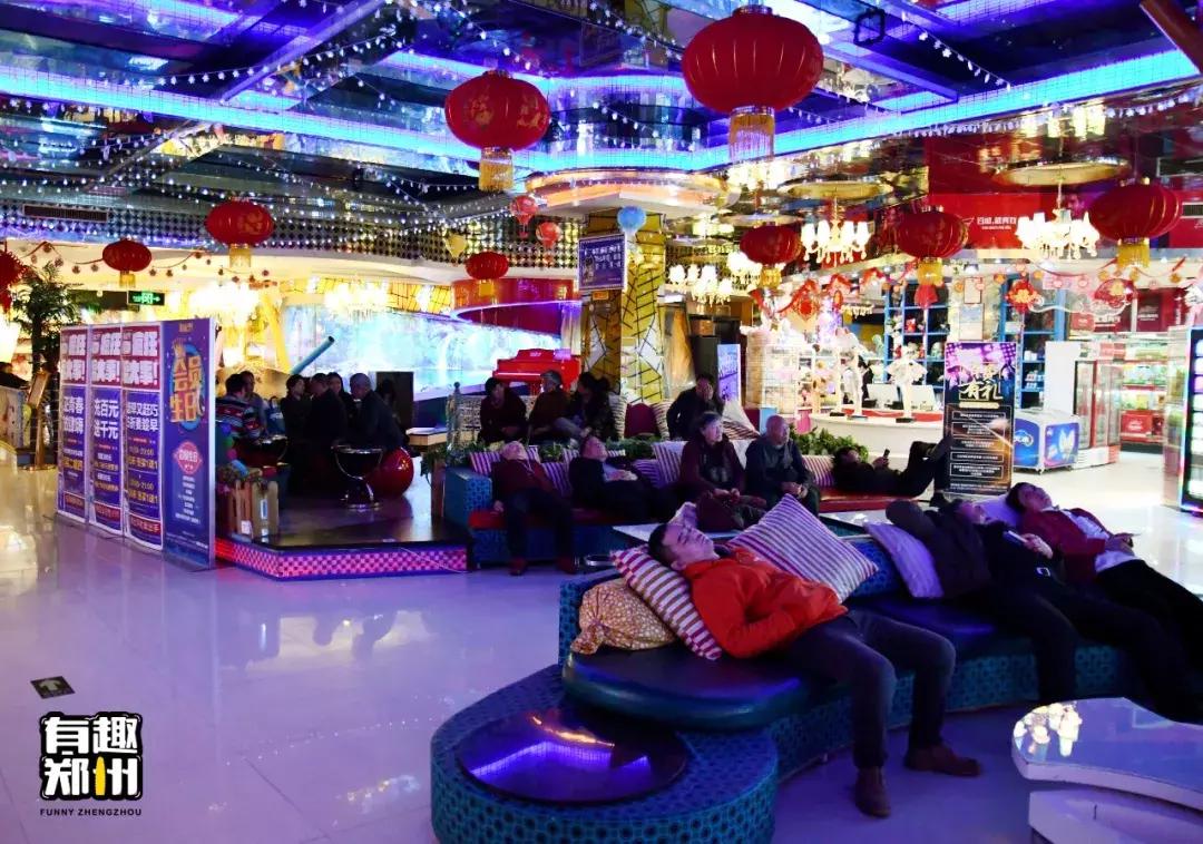 快被郑州遗忘的“建文”，是行政区人通向琐碎青春的任意门