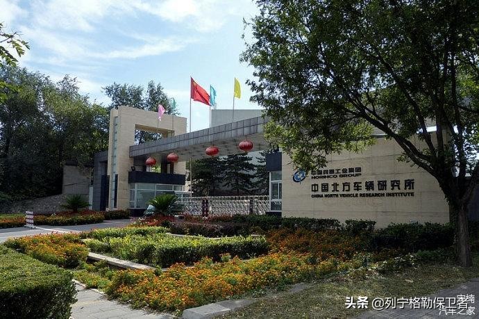 解放军轮式装甲车种类,中国军用八轮重型装甲车