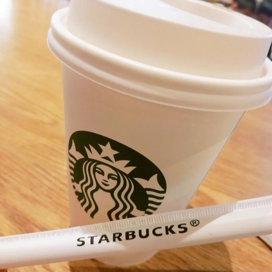 星巴克免吸管式杯盖,星巴克杯盖替代吸管