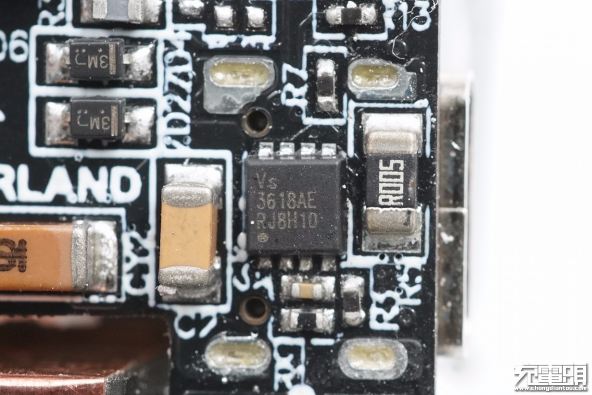 联想口红氮化镓充电器,联想氮化镓充电器对比测评