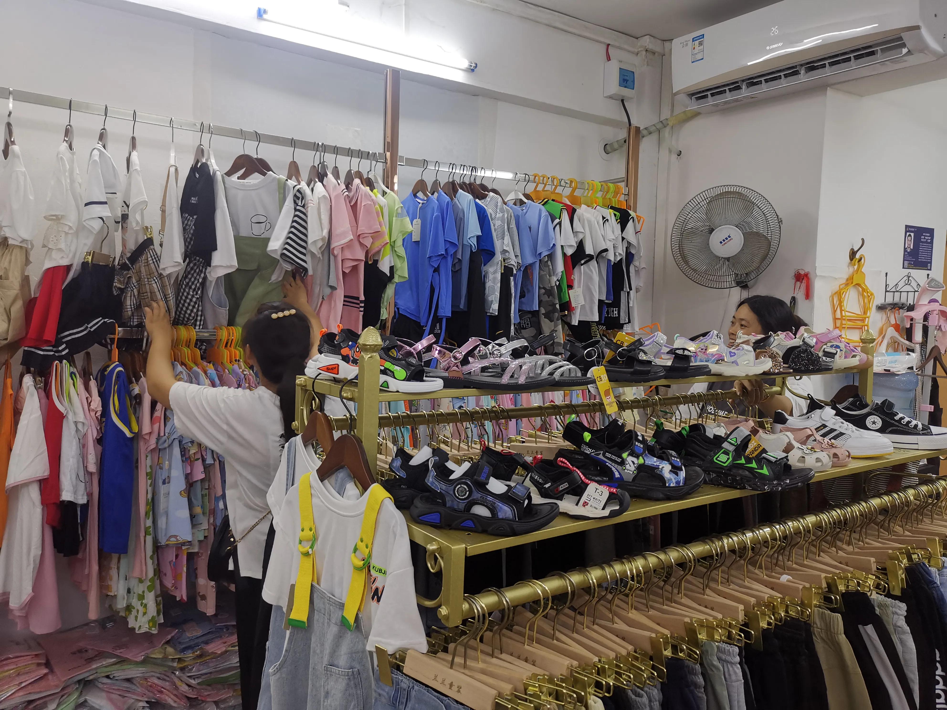 如何经营一家月入3万的童装店,小小的服装店赚钱吗