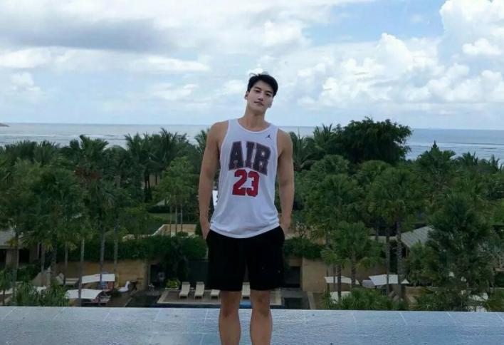 北体帅哥打疫苗,北体男生打疫苗