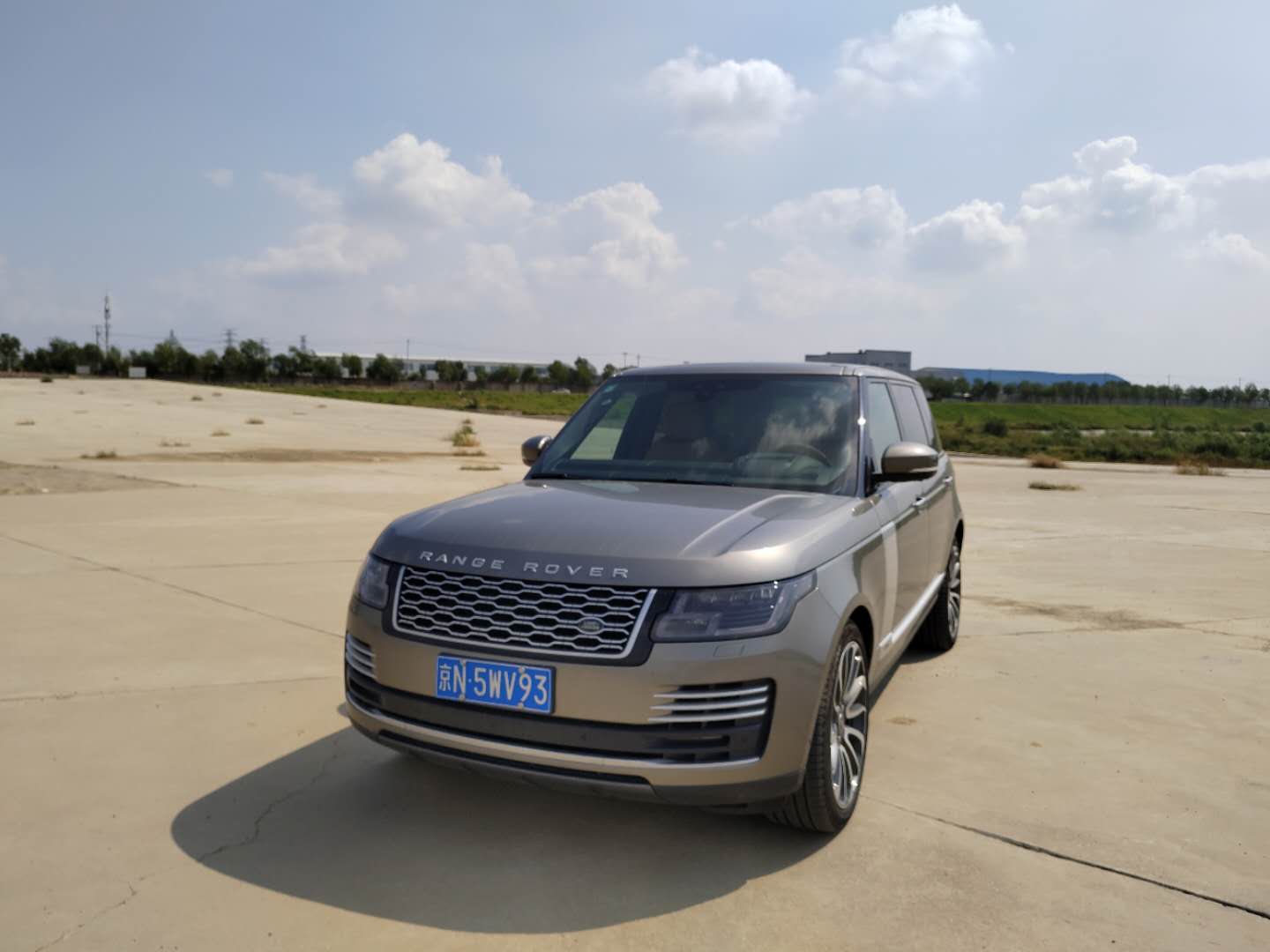 试驾全新路虎揽胜运动版顶配车型,路虎揽胜试驾车多少钱