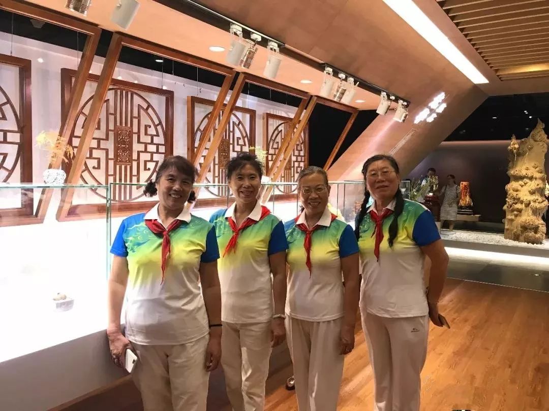 深圳红立方奇石展馆——城市中的一片自然