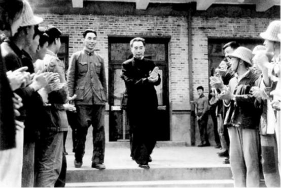 周恩来身居高位，却朴素如民，去饭店吃饭，也就点这么几道便宜菜