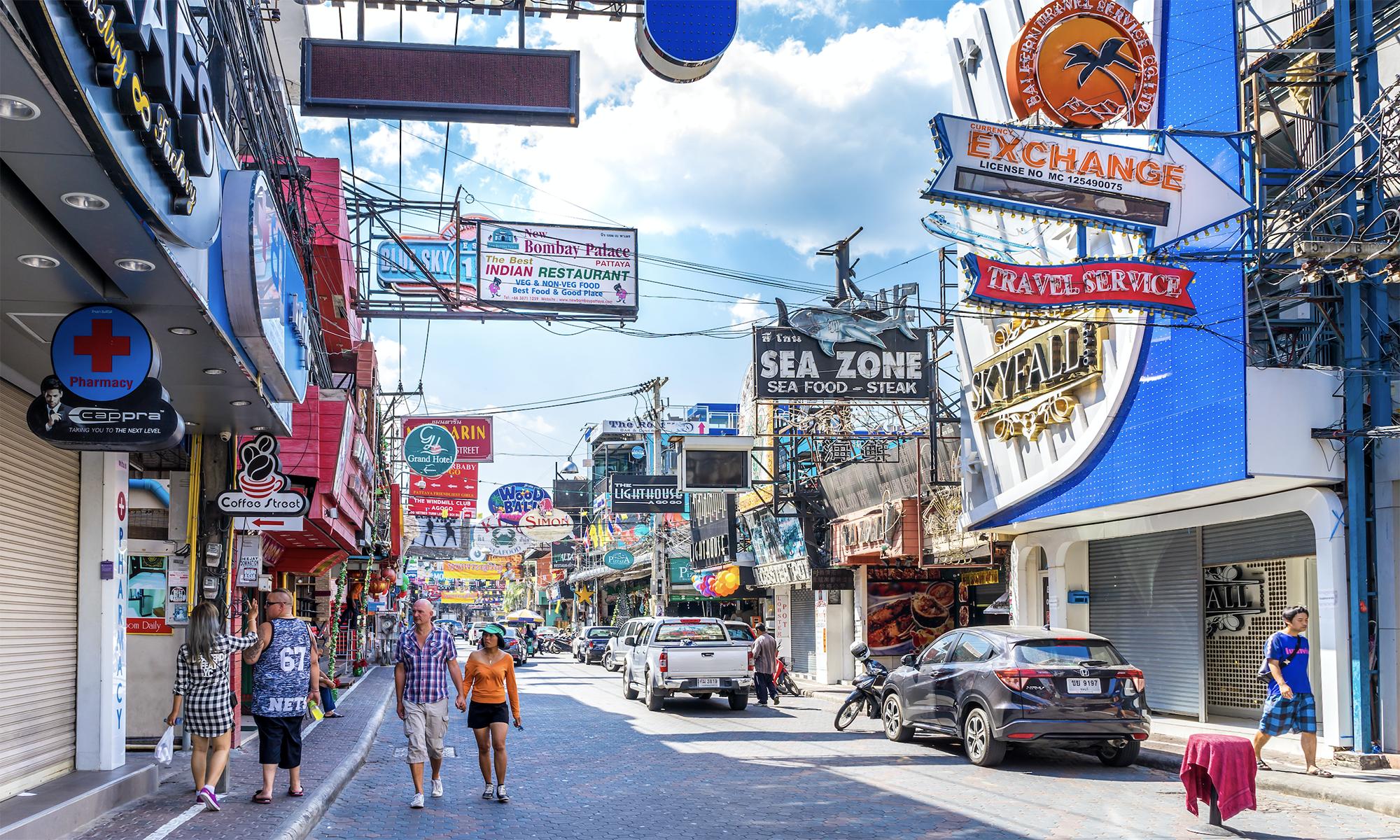 去泰国学习或者工作的，都是在国内混不下去的人吗？