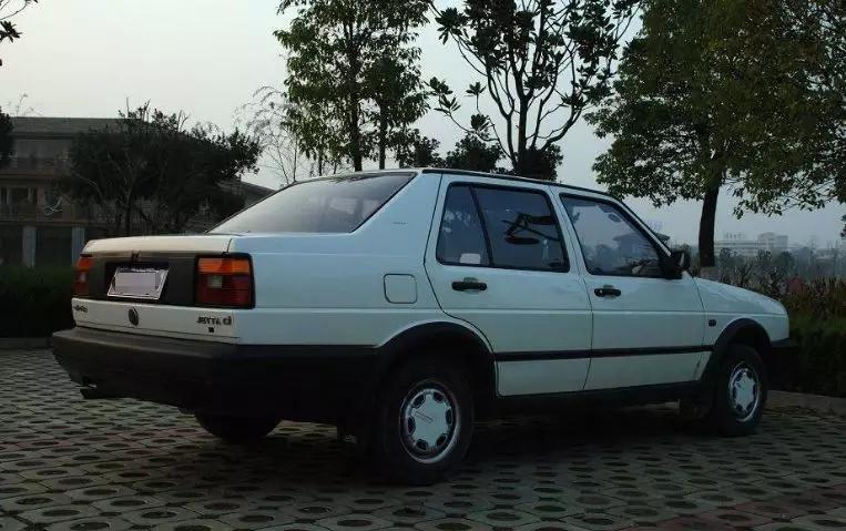 90年代大众高尔夫轿车,90年代三厢高尔夫