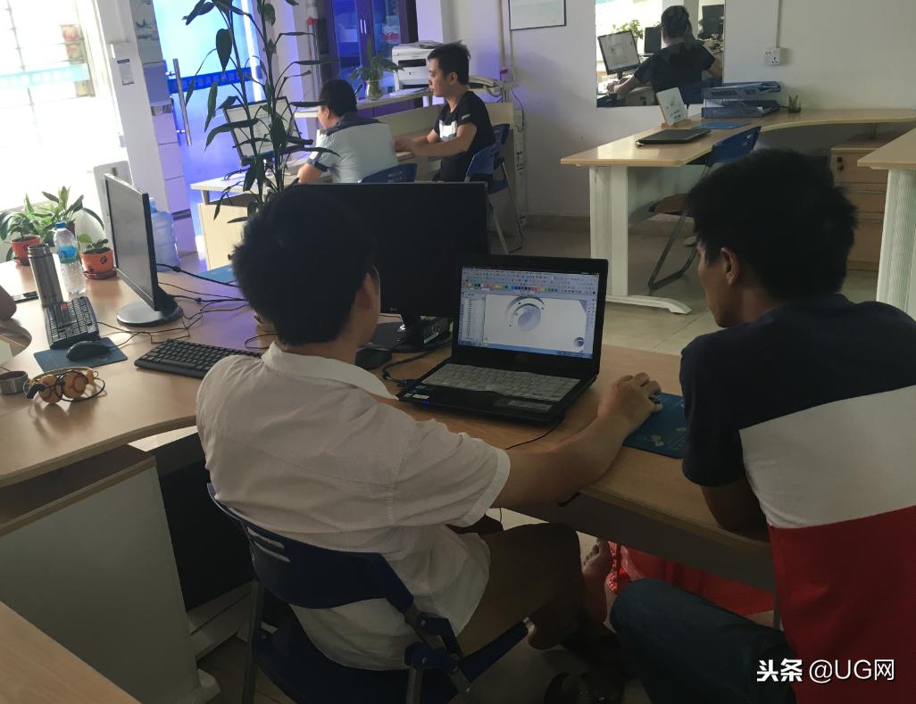 大师级模具设计师应该学习什么,模具设计工程师职称评定标准