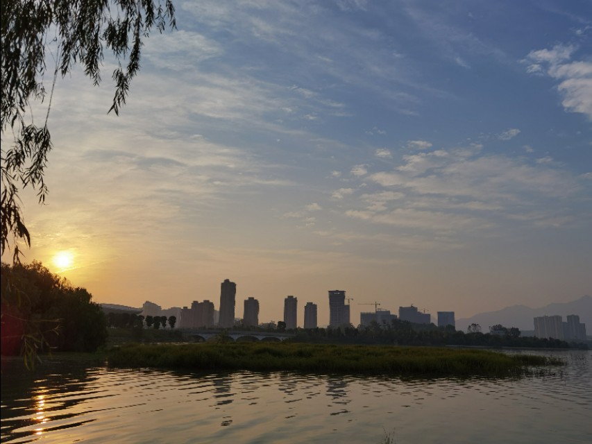 苦难的岁月电视剧全集,苦难的岁月三部曲