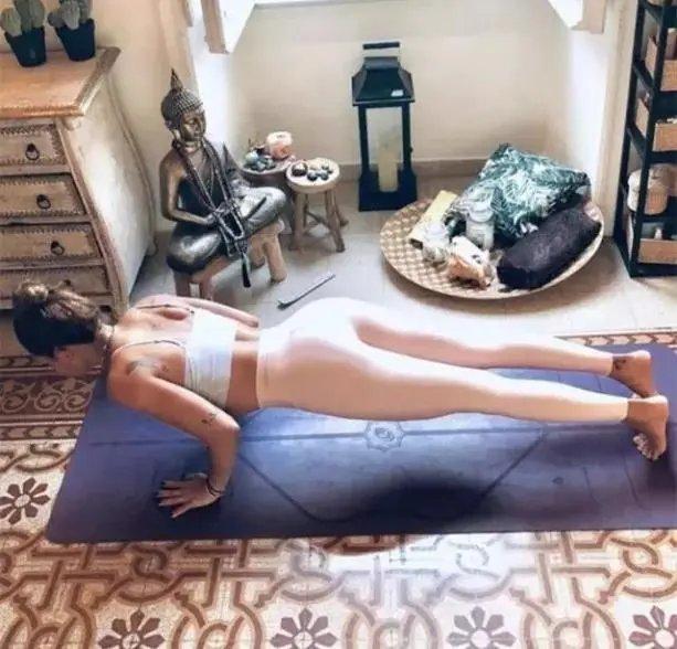 瑜伽下山式正确姿势分解及功效,初学者12种瑜伽姿势名称英文