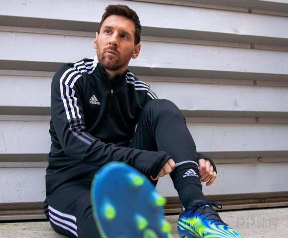 梅西和c罗生涯总收入,体坛十大最高收入