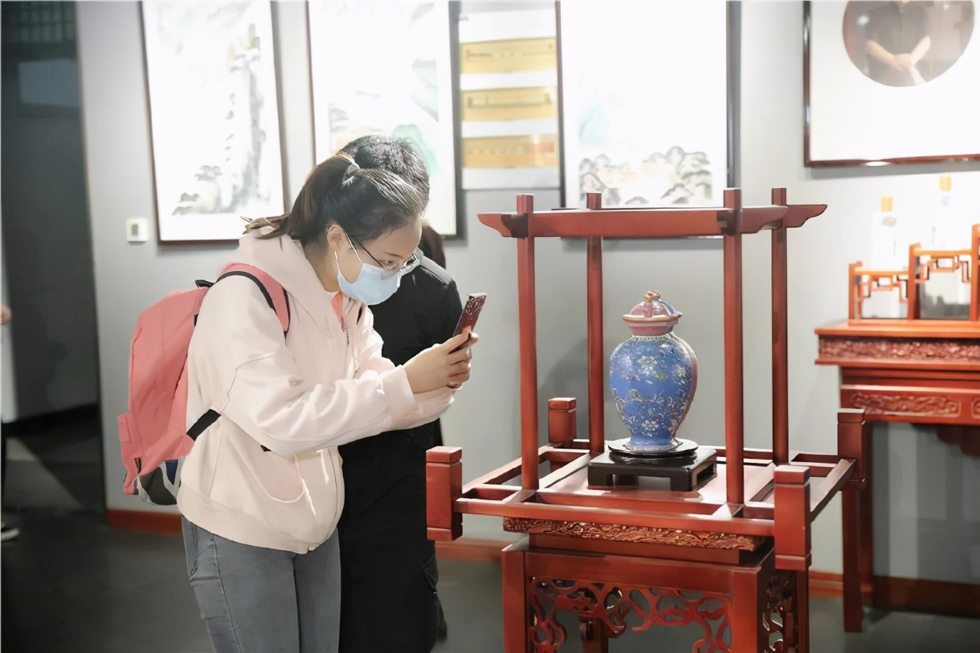 又有这么多小姐姐来到万茗堂，他们所为何事？