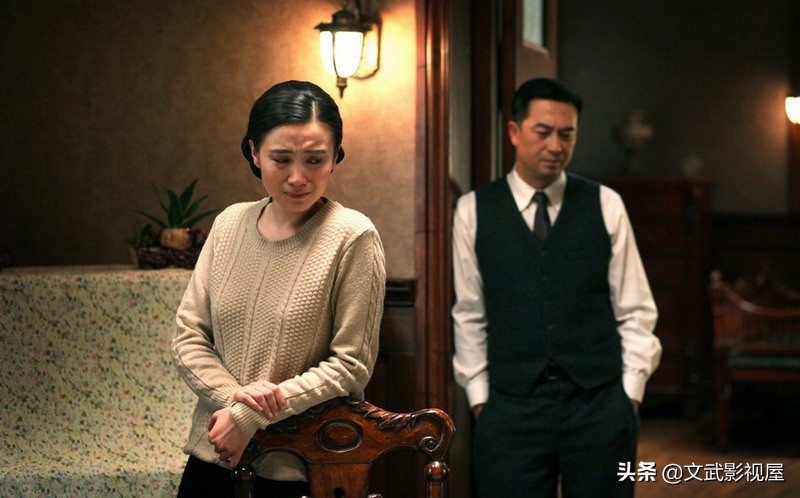 风筝军统六哥郑耀先穿八路军衣服,风筝军统六哥救下兄弟的场面