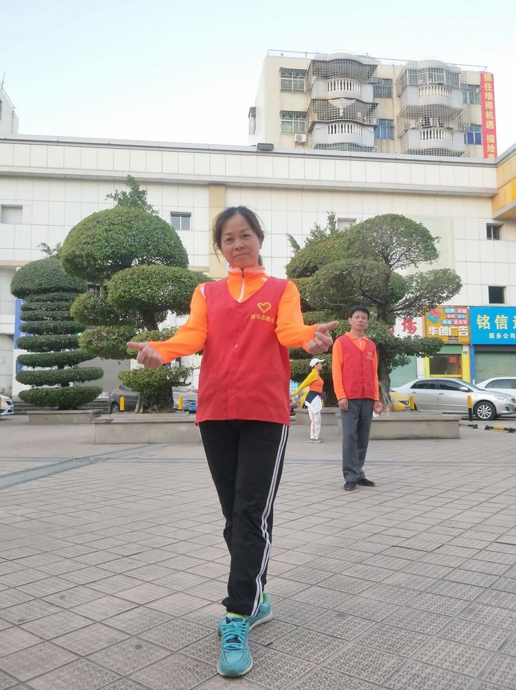 魅力深马，微马同行！六约微马助力深圳国际马拉松