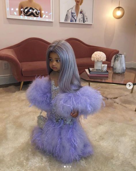 22岁姑娘3年赚10亿美元,22岁姑娘三年赚了10亿美元