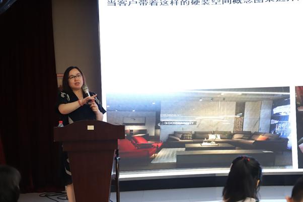 杞闄堝垪鍩硅,杞搴楅摵娣卞害闄堝垪鍩硅