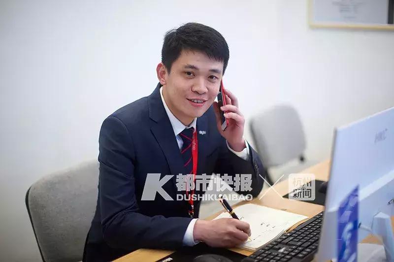 帅哥房东“*底卧**”当中介，一不小心成销售冠军，月入超5万！