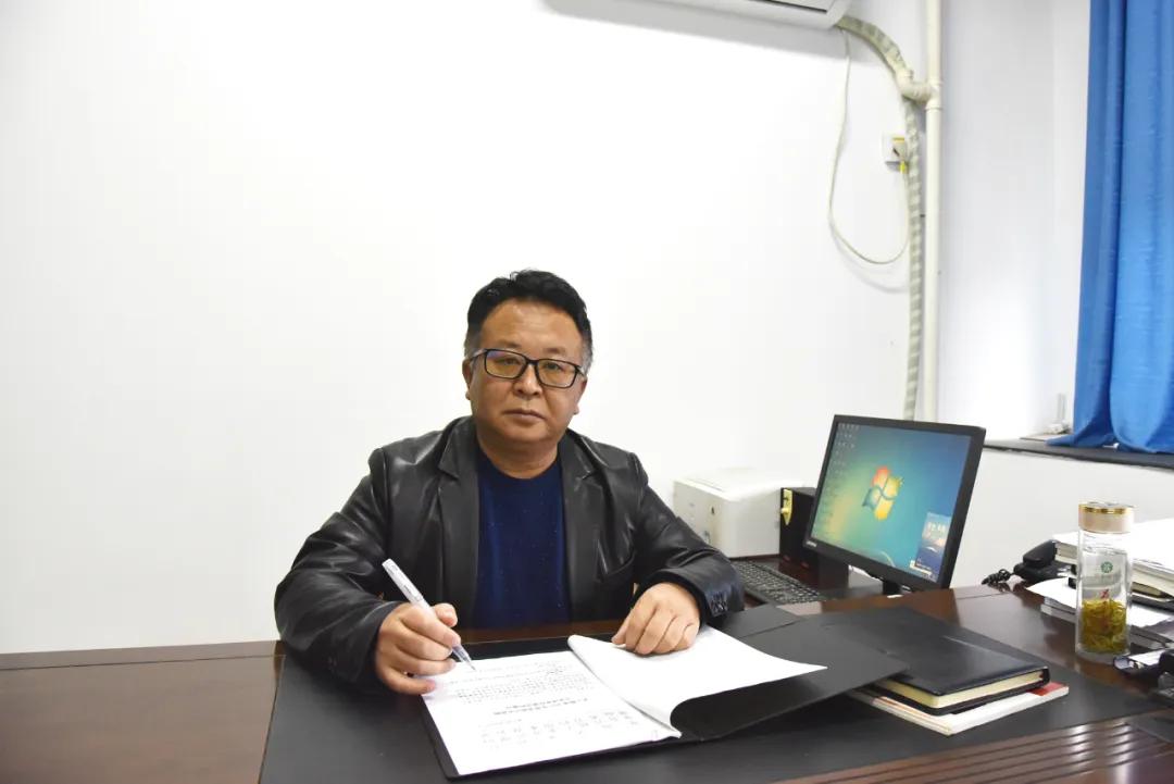 抗疫最美教师志愿者,致敬最美抗疫人教师