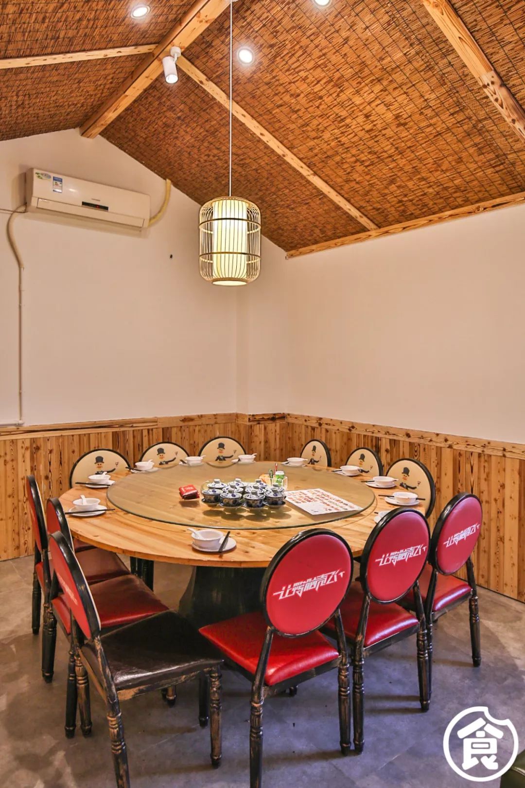 一天卖300只烧鹅,一天只卖400个卷饼