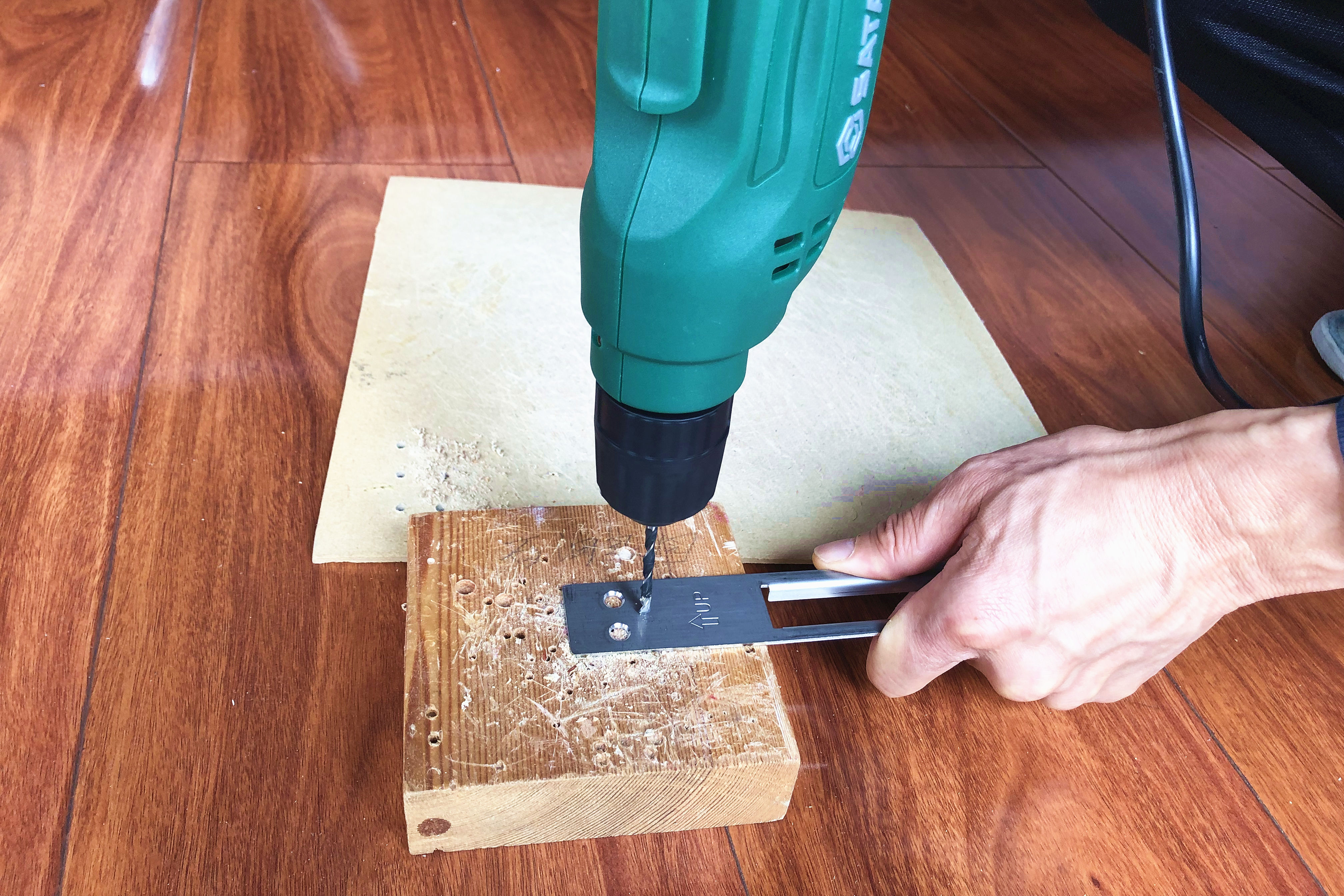 48v锂电池手电钻维修视频教程,手电钻的常见故障与维修教程视频