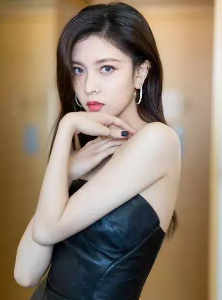 欧阳娜娜沐浴油,买了欧阳娜娜的产品