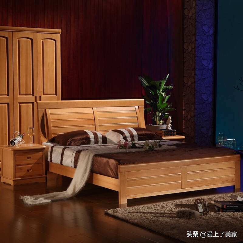 榉木床和钢木哪个好,松木和榉木床板的区别