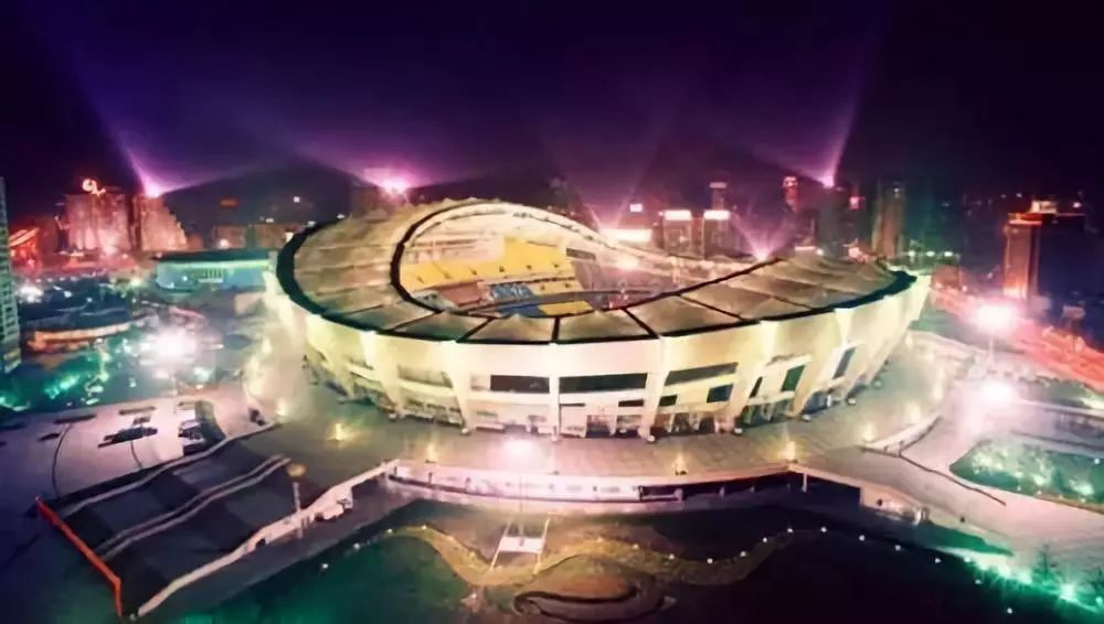 十一年万人体育场，武磊和徐根宝走了，留下的将是什么？