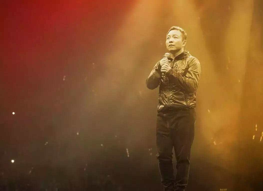 许巍：我就是一个普通人，做着自己喜欢做的事