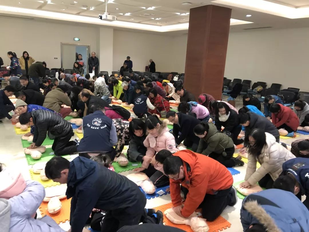 学会救助他人,学会急救挽救生命