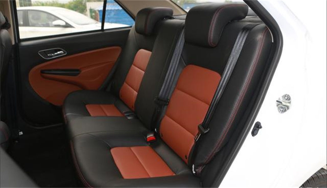 吉利金刚手动精英版值不值得买,吉利金刚最新款价格表