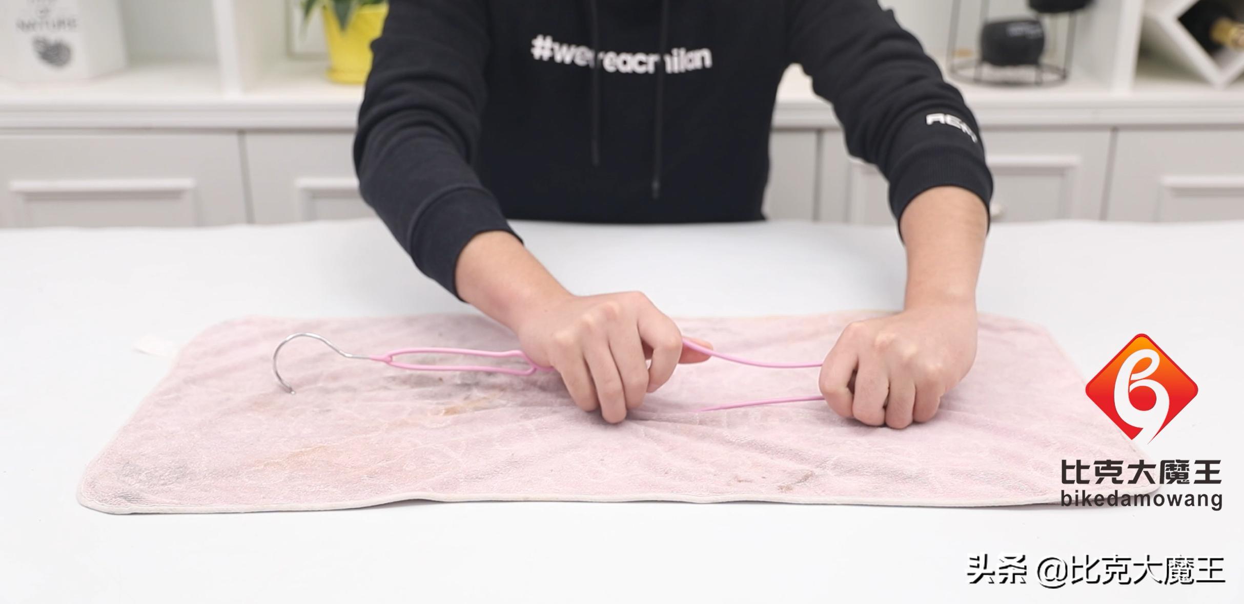 旧袜子扔了,破旧的袜子别扔了