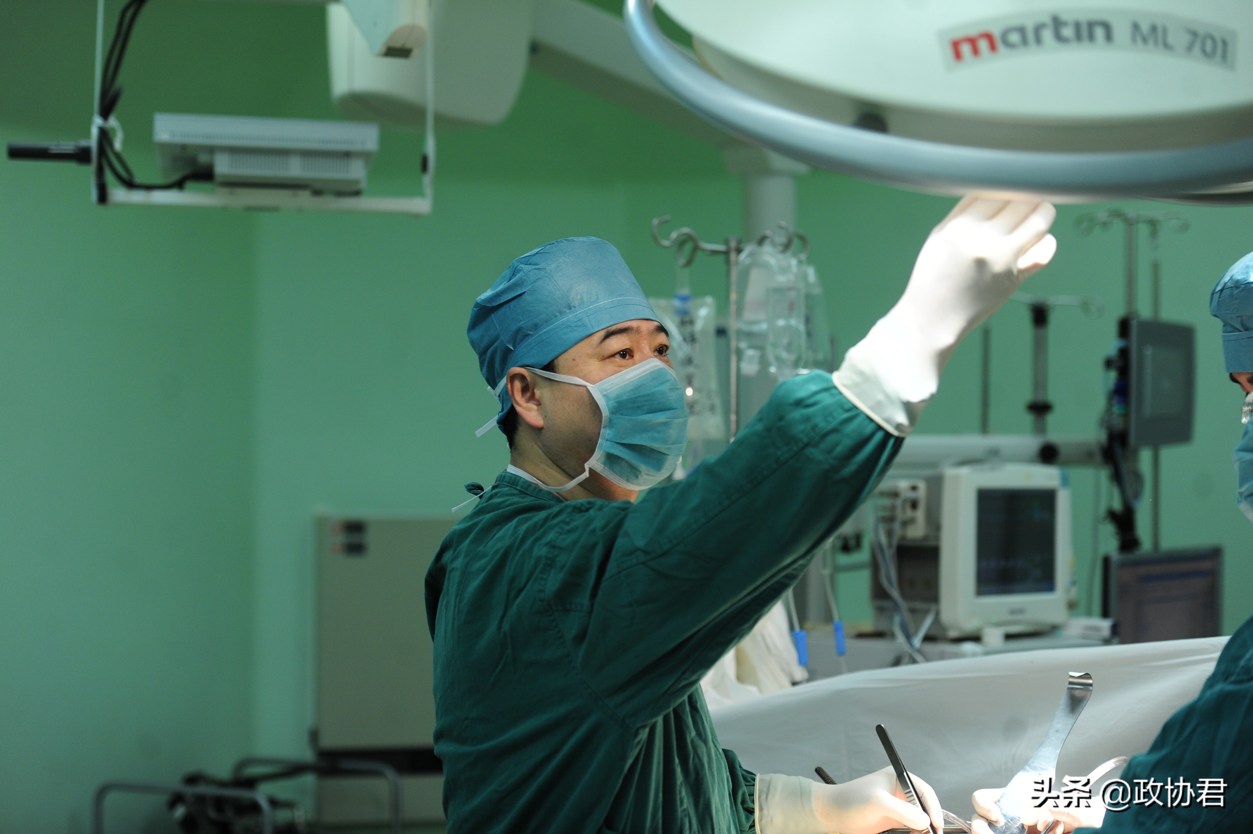 跨时空手术，离你有多远？——访解放军总医院第一医学中心肝胆胰学部主任刘荣