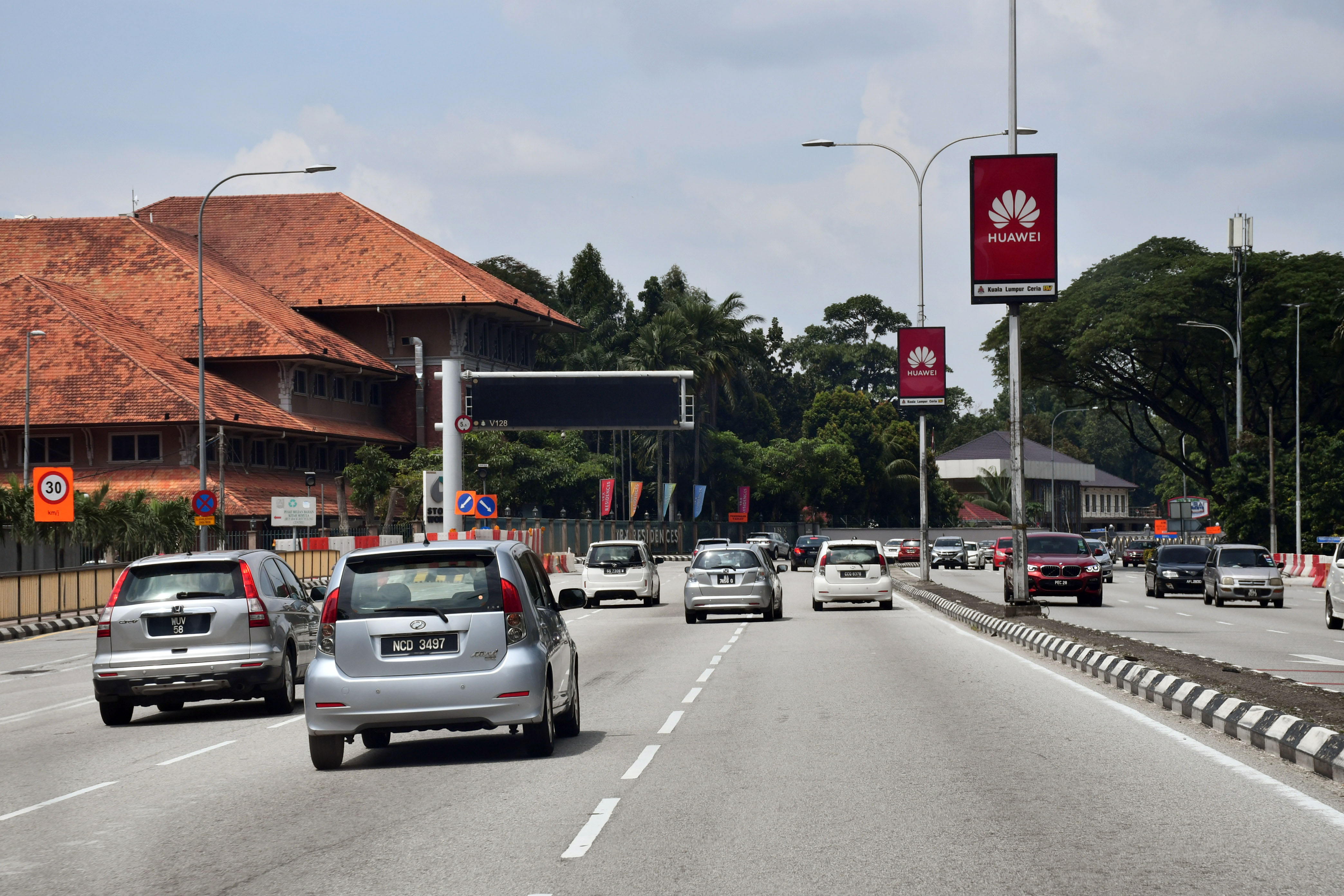 位于吉隆坡大使馆区的天耀臻选，租客的对象非富则贵