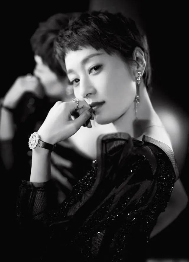 马伊琍腰间盘突出,马伊琍小腹突出