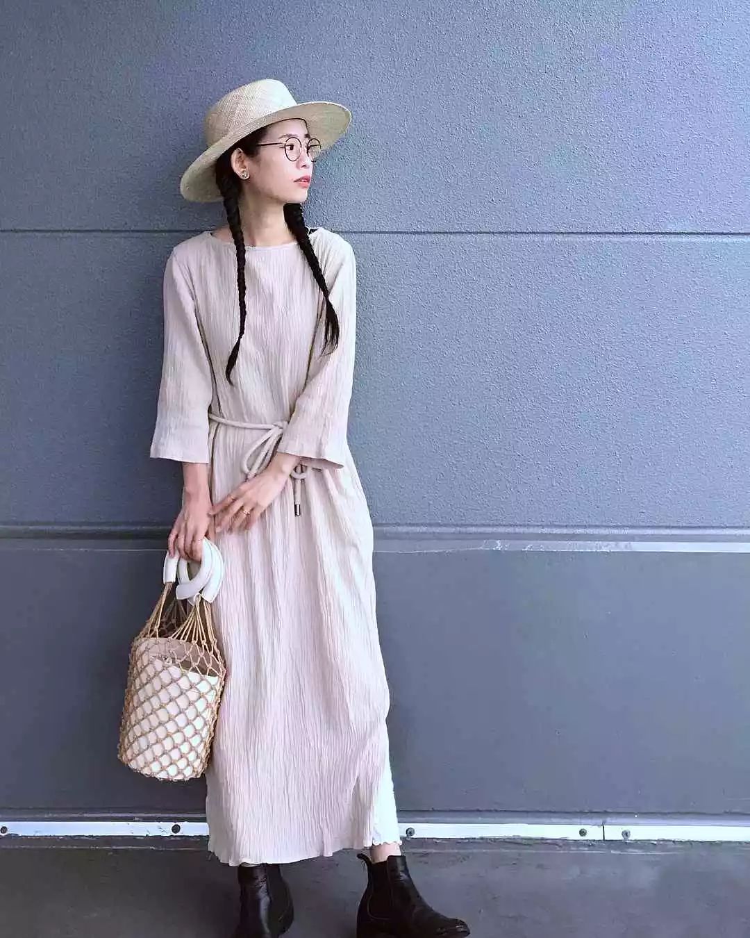 风靡文艺界的“棉麻服”会穿吗？学会提亮色彩搭配，回归布衣精神