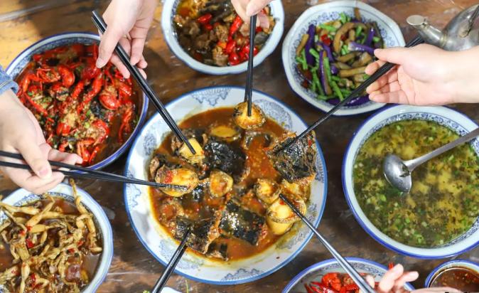 盘点那些充满烟火气的大排档,中国目前最火爆的大排档