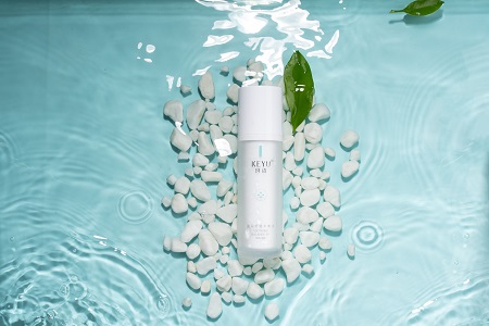 如何正确使用化妆水,哪些是化妆水的注意事项