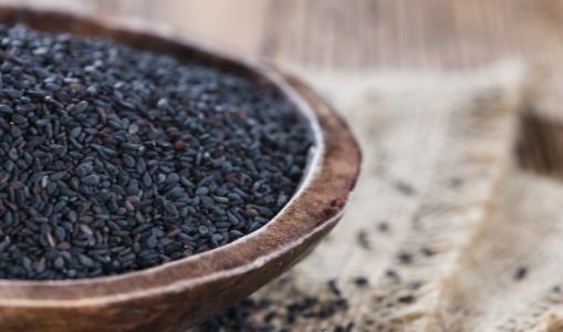 怎么深蹲能瘦腿和臀部,如何瘦大腿深蹲教程